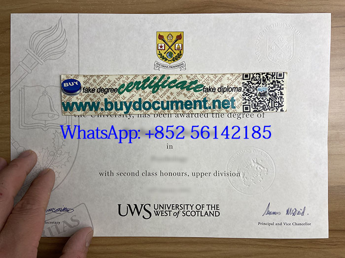 Fake University of the West of Scotland diploma.